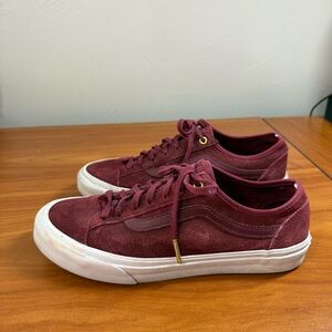 Vans Style 36 Old Skool Low Top Sneaker Maroon Suede‎ Sneaker Skate Gold Detail